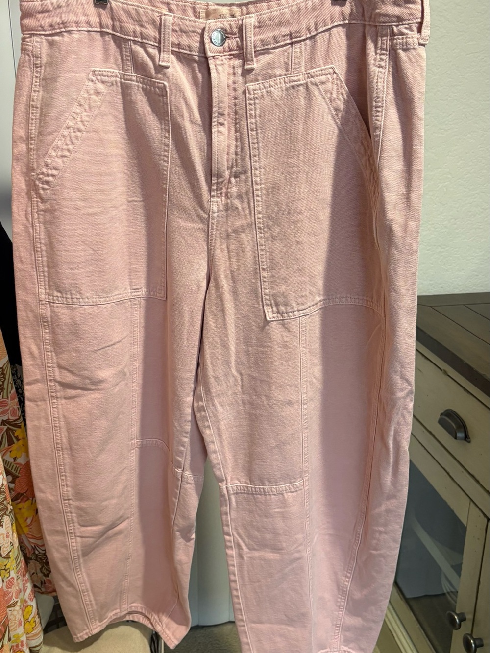 Universal Thread womens Light Pink barrel Pants